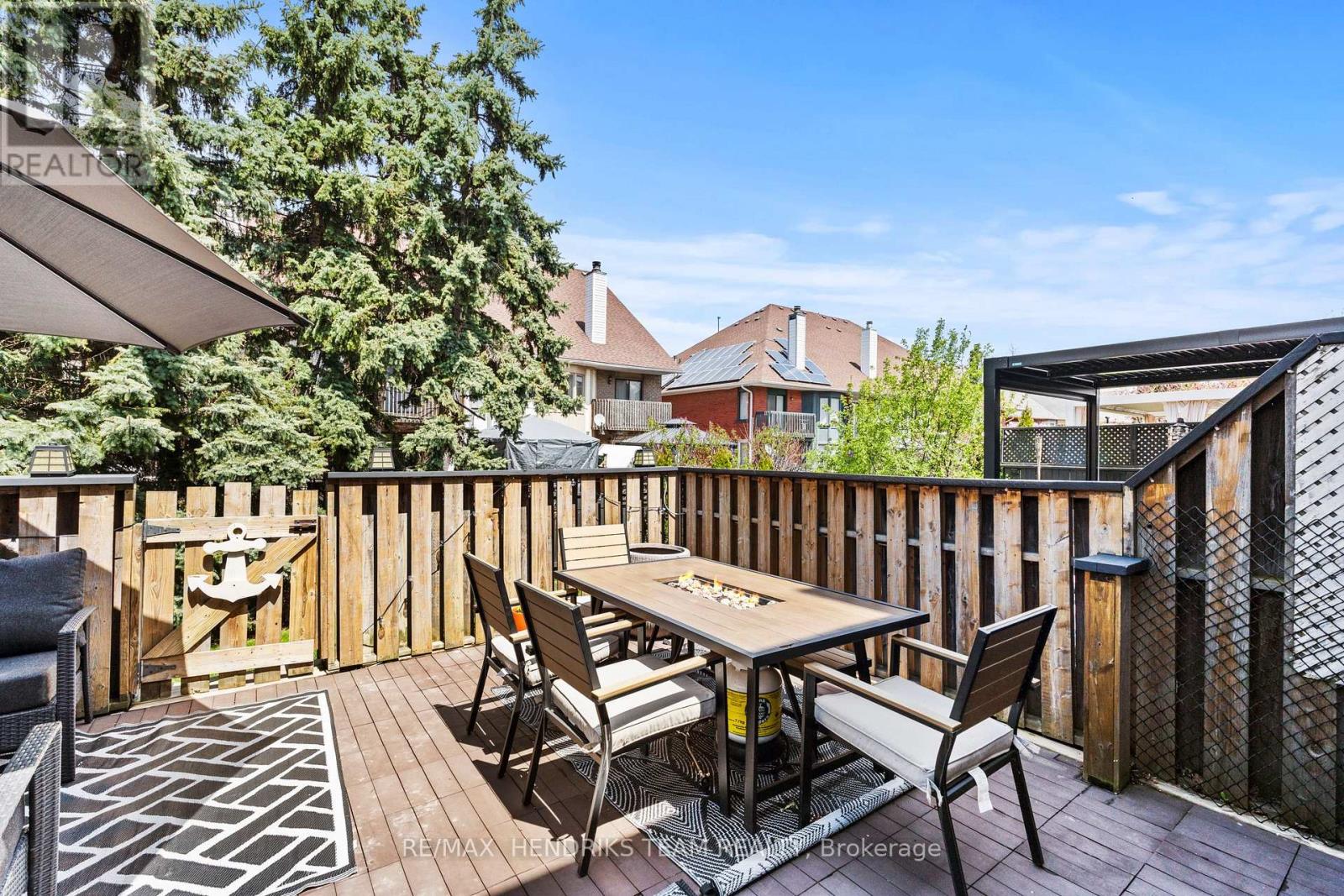 5 HARBOUR DRIVE - 36