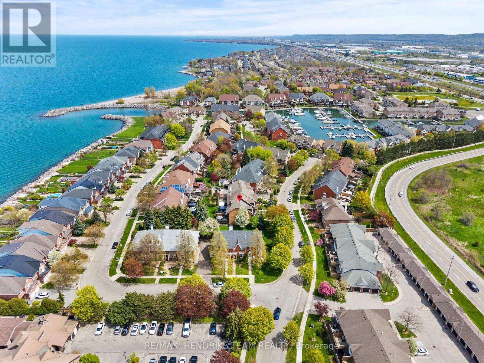 5 HARBOUR DRIVE - 44