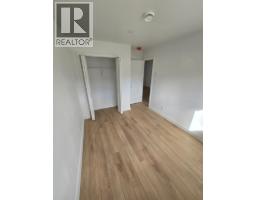 Full bathroom - 1315/1317 Third Street W, Revelstoke, BC V0E2S0 Photo 10