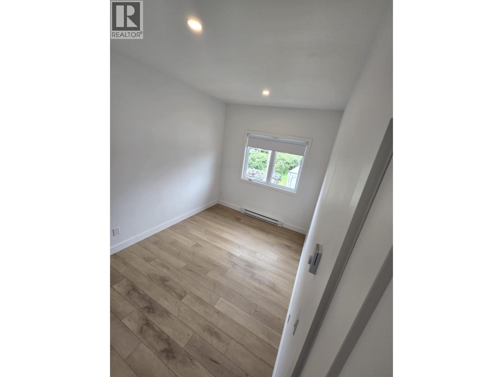 1315/1317 Third Street W, Revelstoke