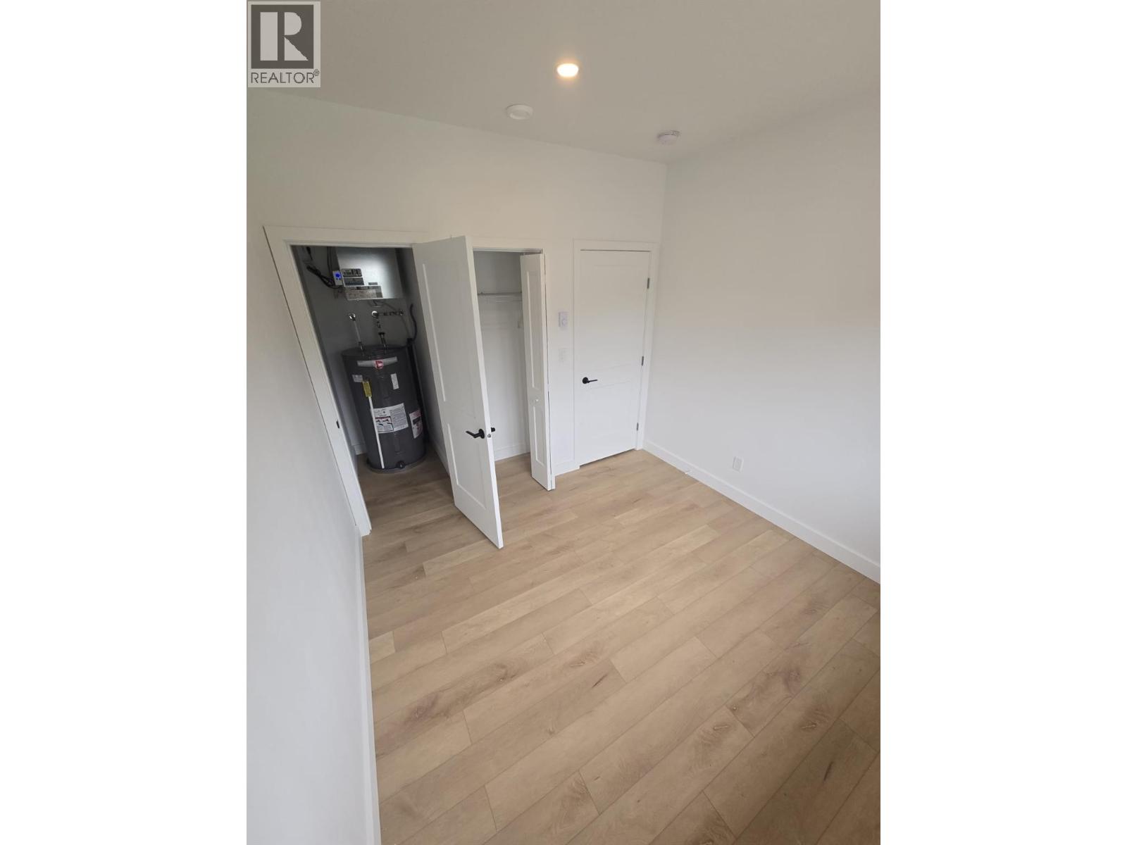 1315/1317 Third Street W, Revelstoke