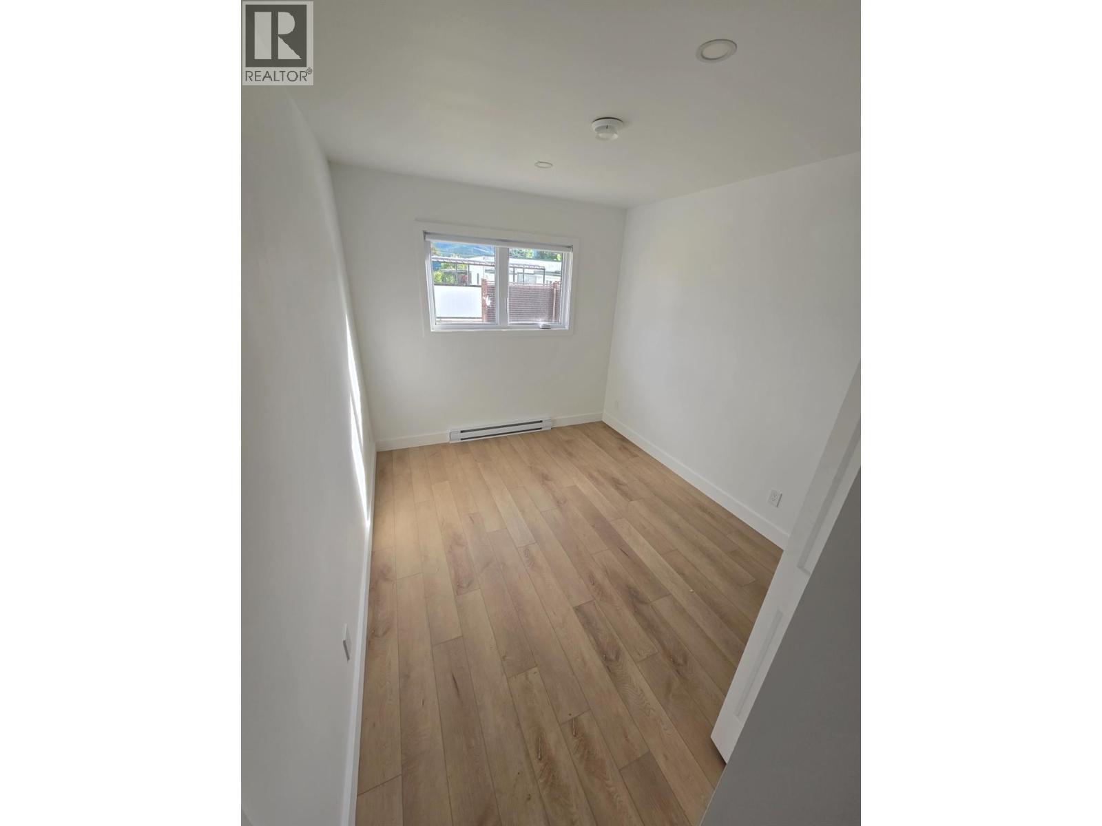 1315/1317 Third Street W, Revelstoke