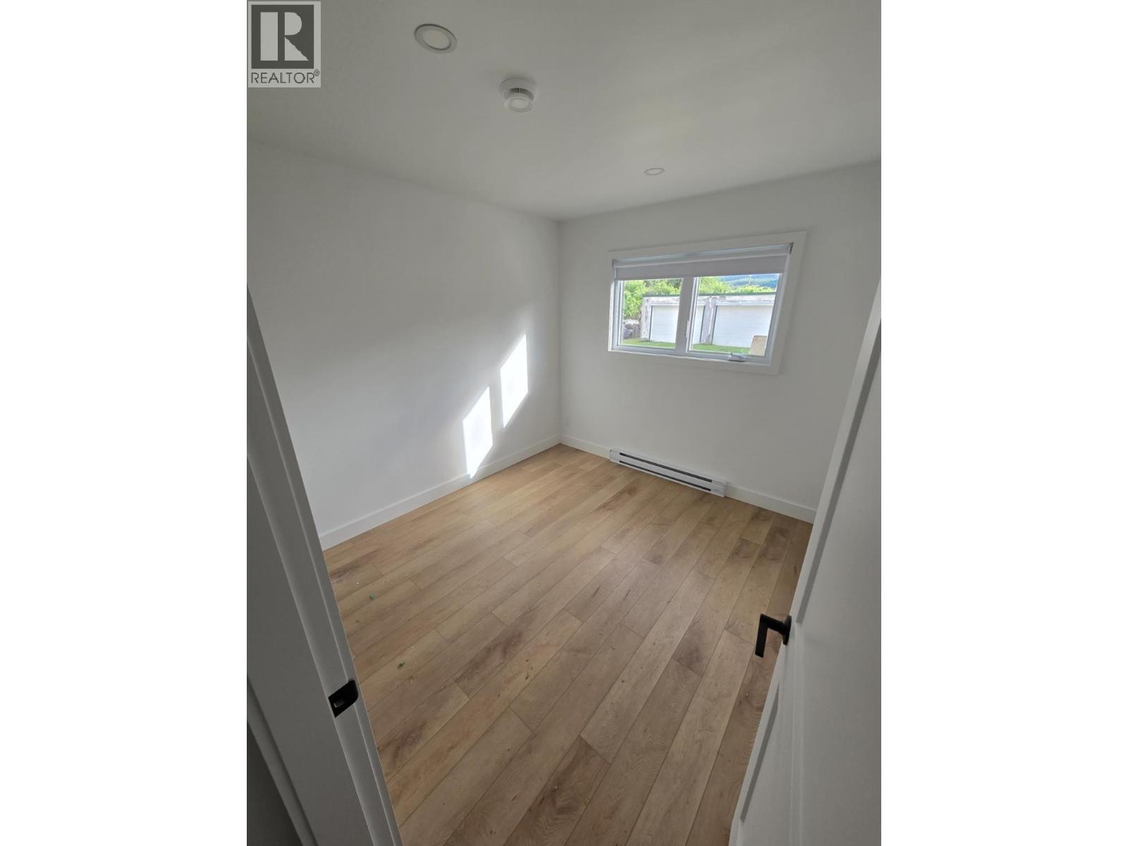 1315/1317 Third Street W, Revelstoke
