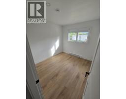 Primary Bedroom - 1315/1317 Third Street W, Revelstoke, BC V0E2S0 Photo 8