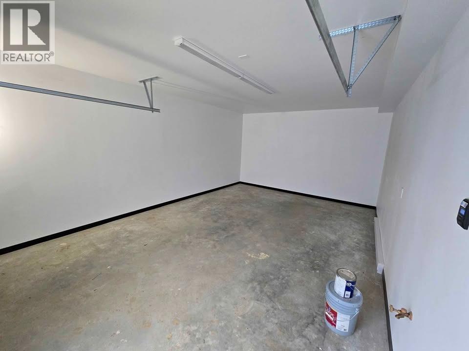 1315/1317 Third Street W, Revelstoke