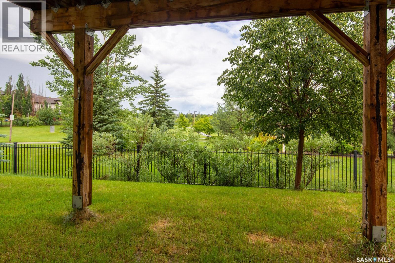 16 202 Mckague CRESCENT — photo 30