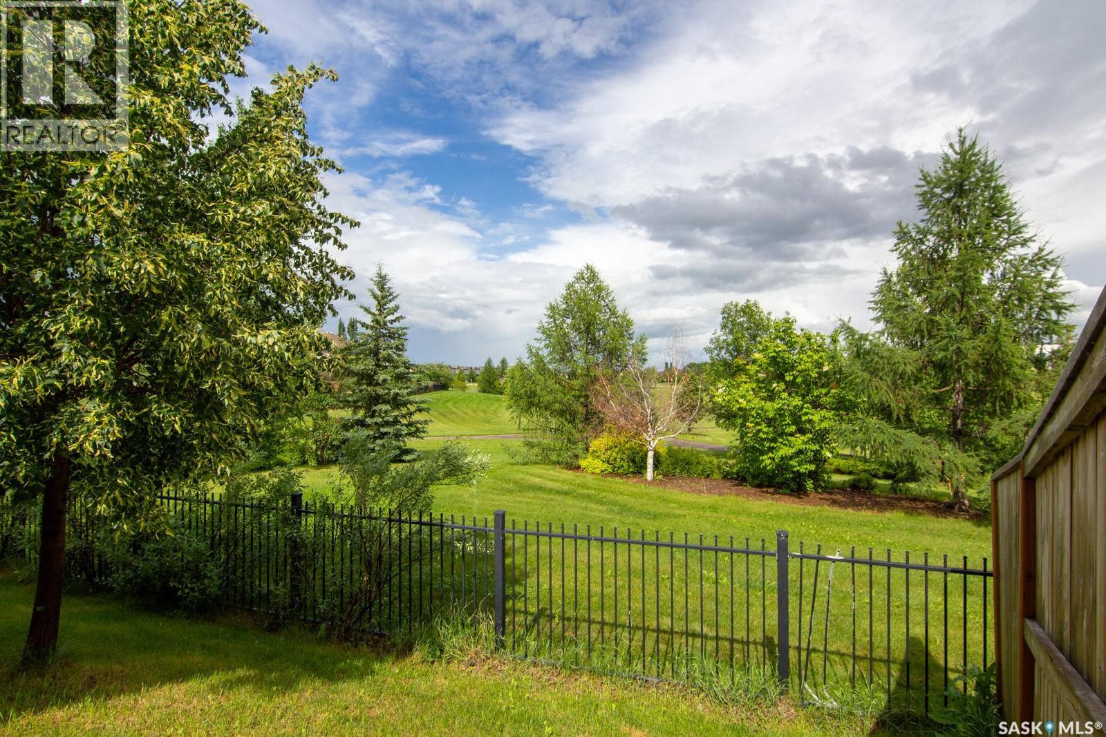 16 202 Mckague CRESCENT — photo 33