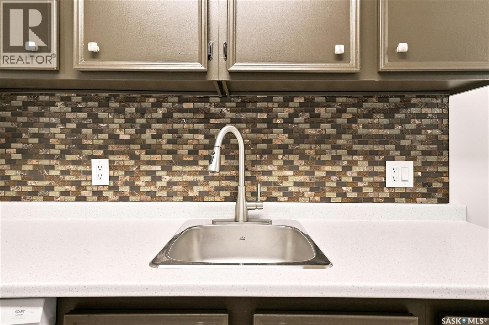 #312B 4040 8th STREET E - 13