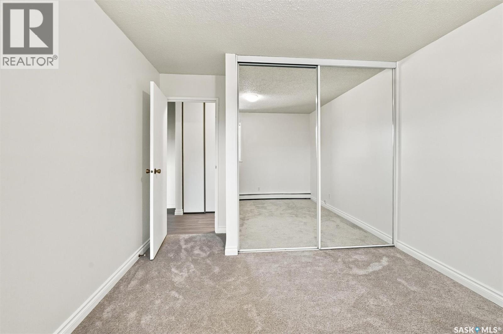 #312B 4040 8th STREET E - 19