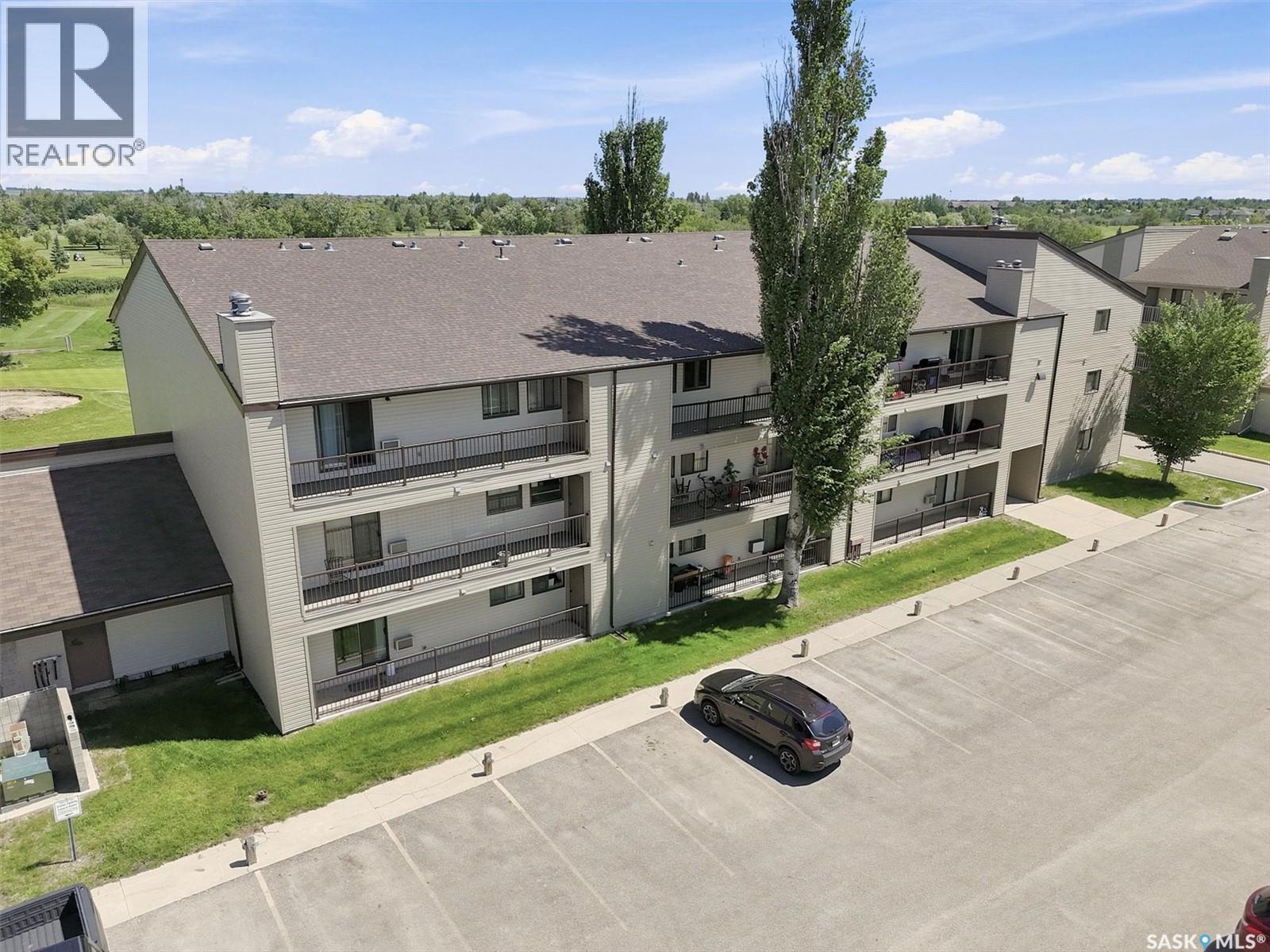 #312B 4040 8th STREET E - 33