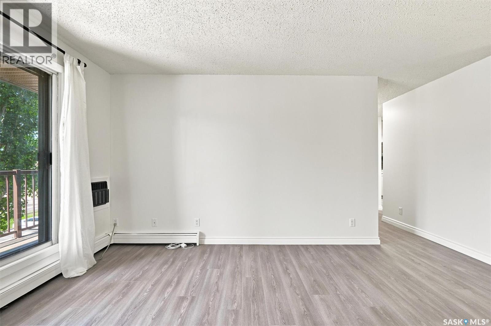 #312B 4040 8th STREET E - 6