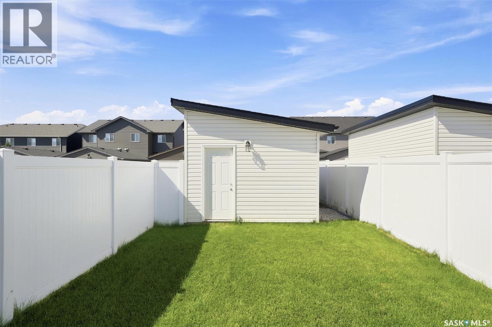 #332 McFaull CRESCENT - 36