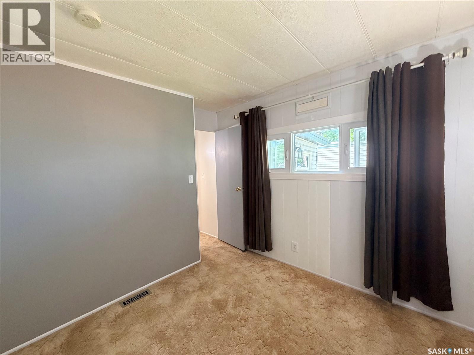 25 Sunrise ESTATES - 16