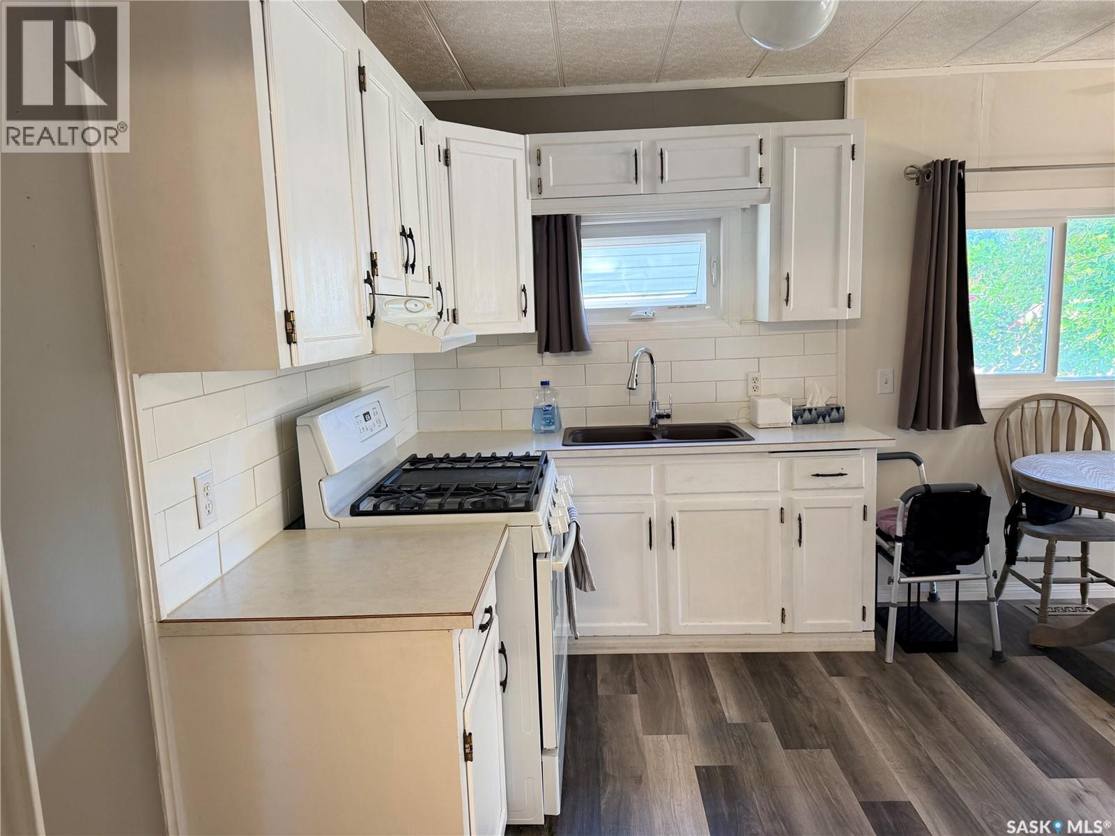 25 Sunrise ESTATES - 4