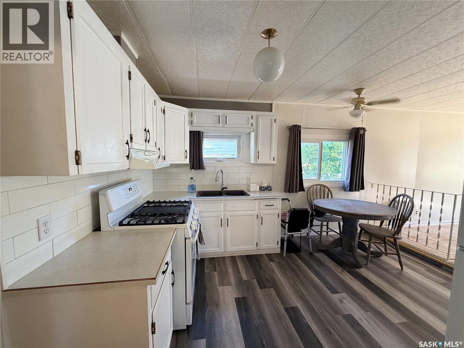 25 Sunrise ESTATES - 5