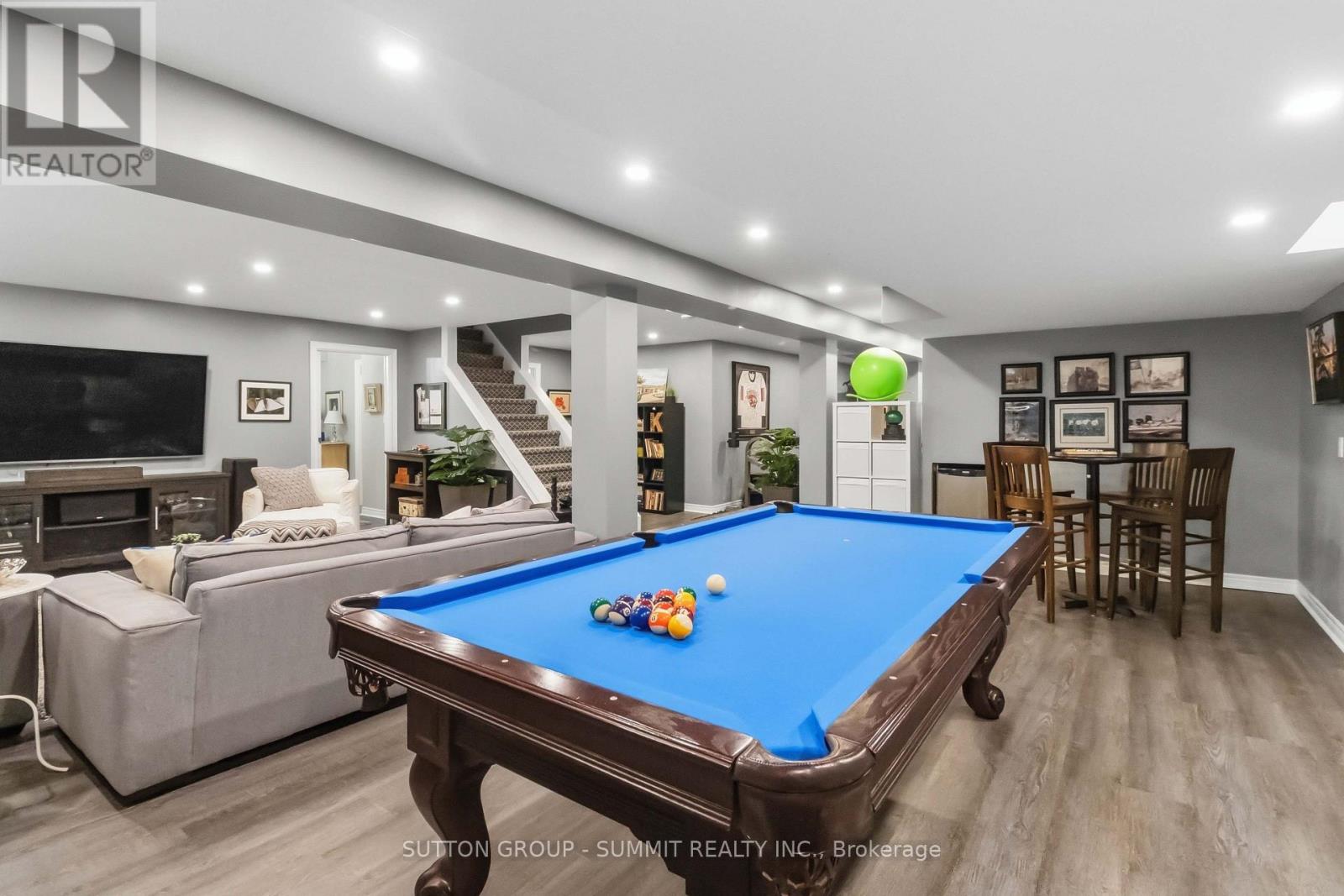 3346 STOCKSBRIDGE AVENUE - 27