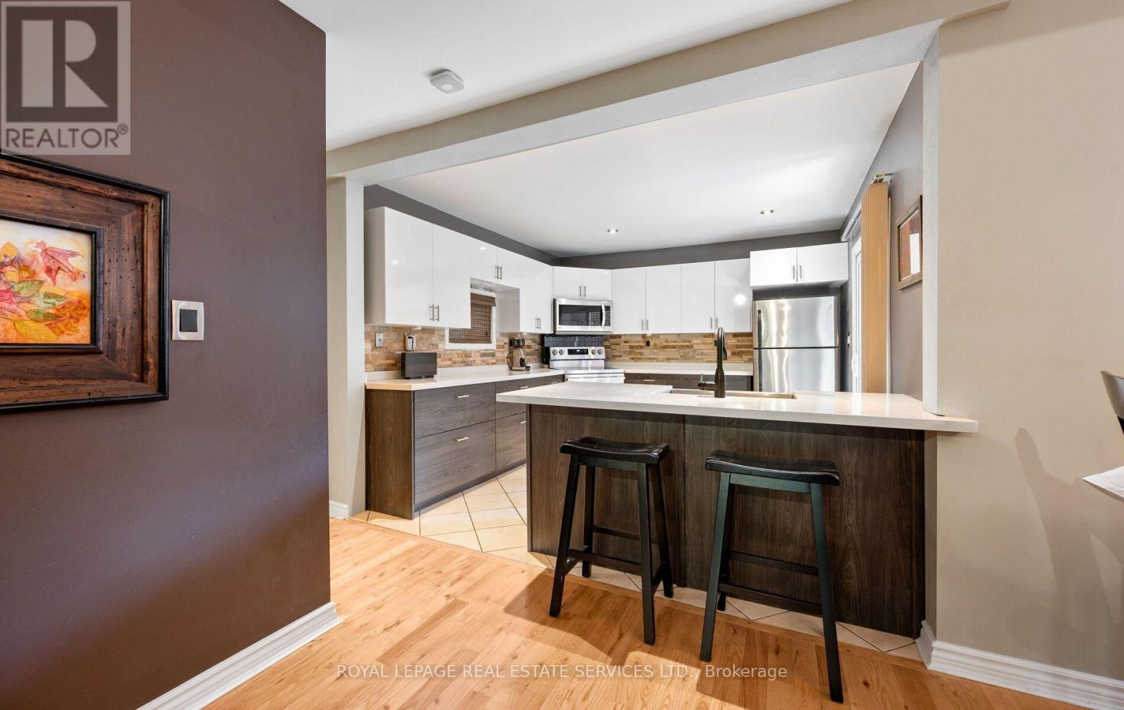 613 BERESFORD AVENUE - 16