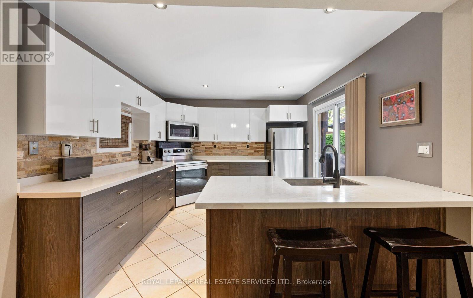 613 BERESFORD AVENUE - 17