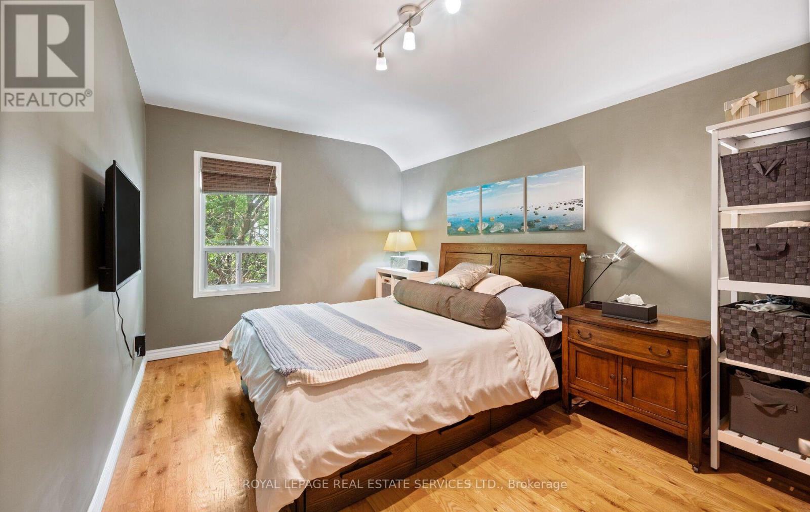 613 BERESFORD AVENUE - 23