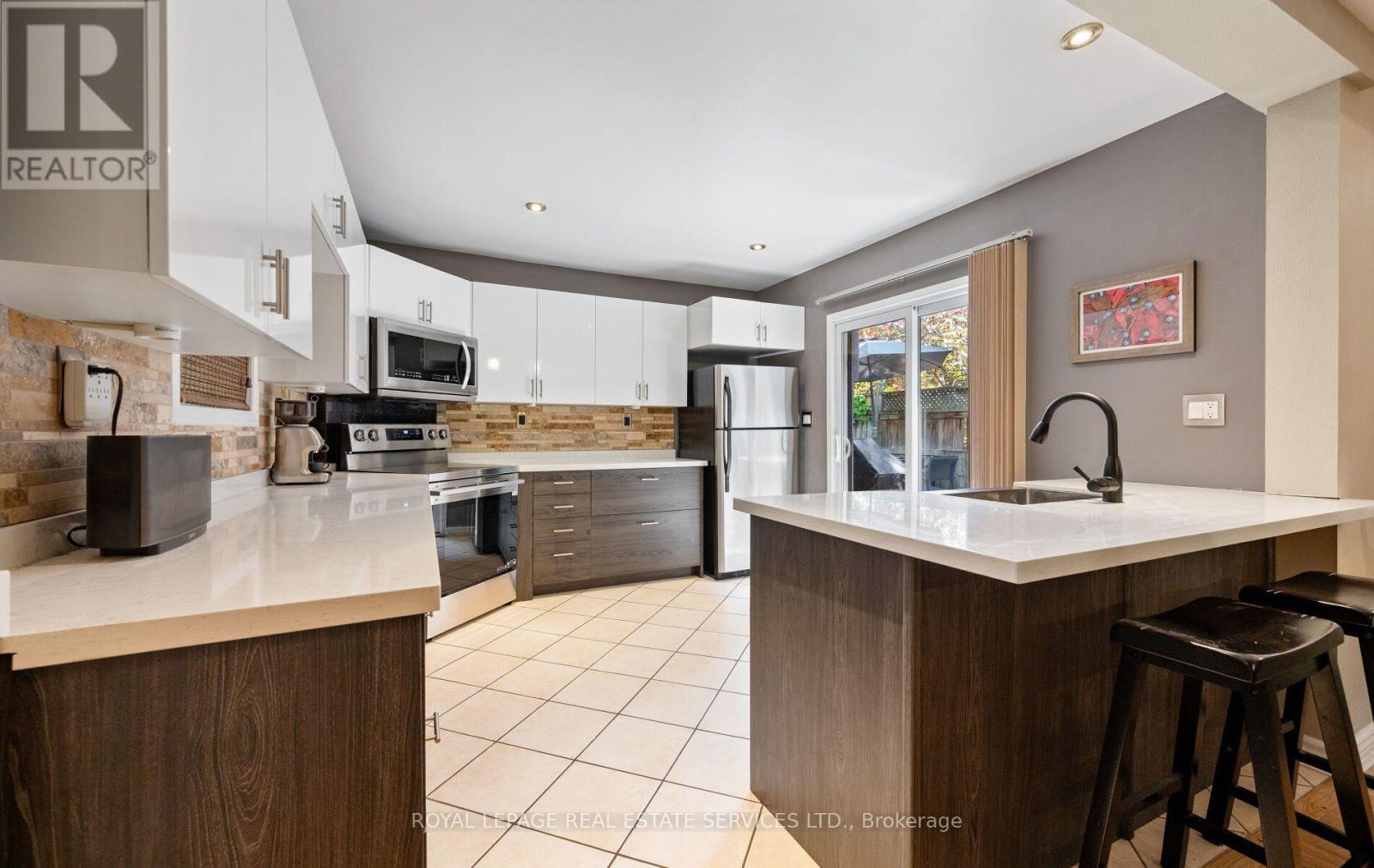 613 BERESFORD AVENUE - 29