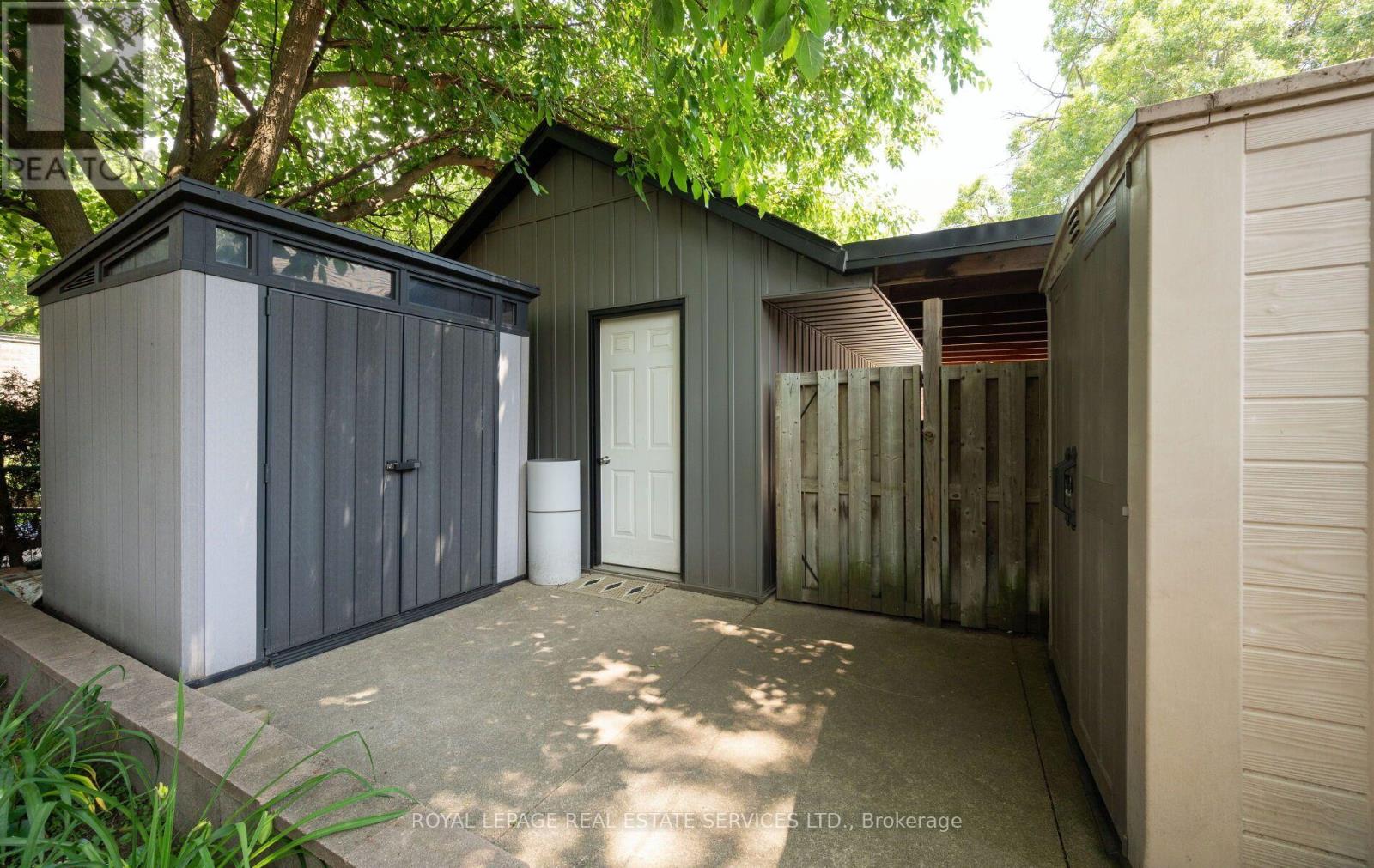 613 BERESFORD AVENUE - 42