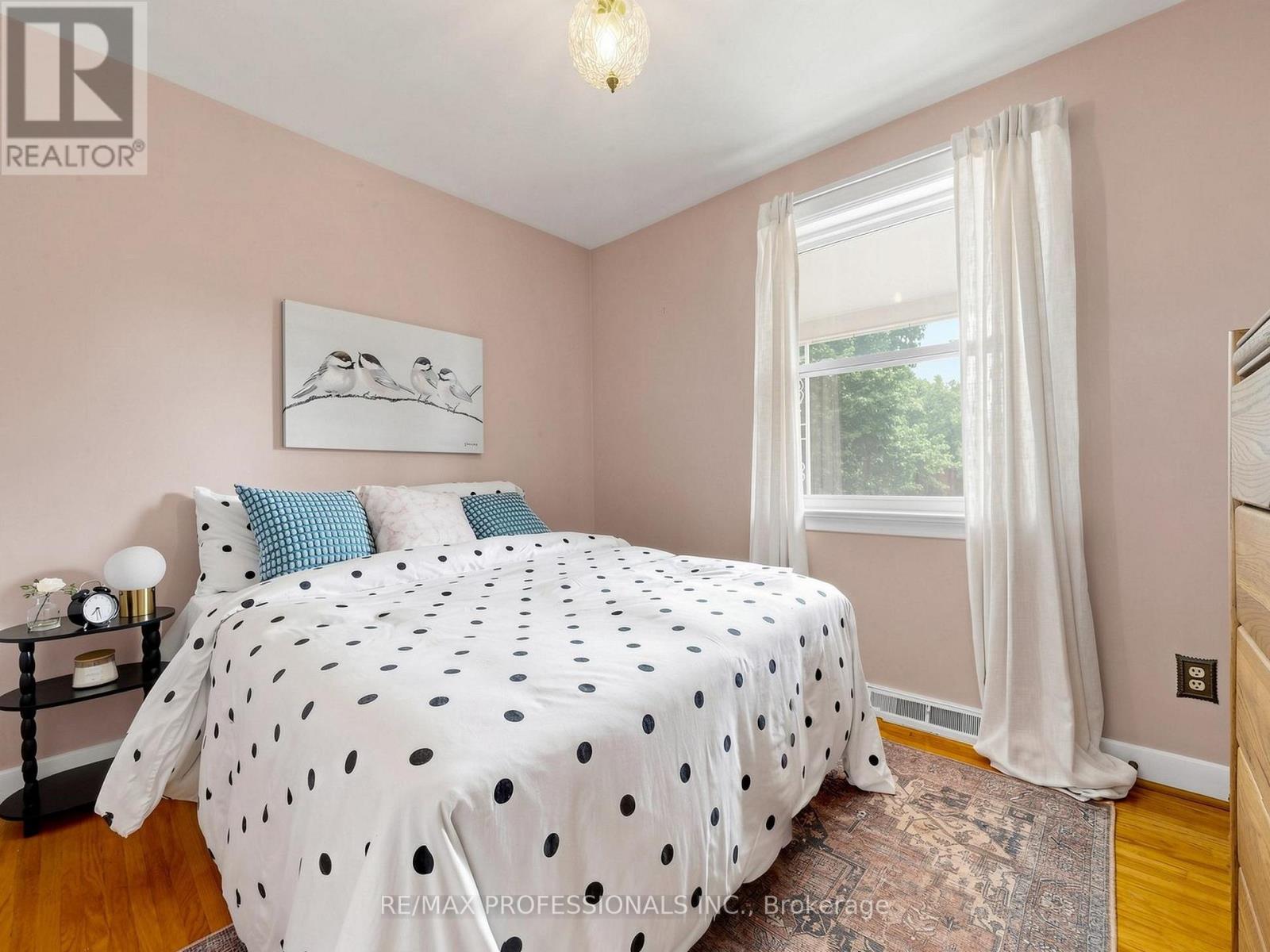 9 DETLING COURT - 11
