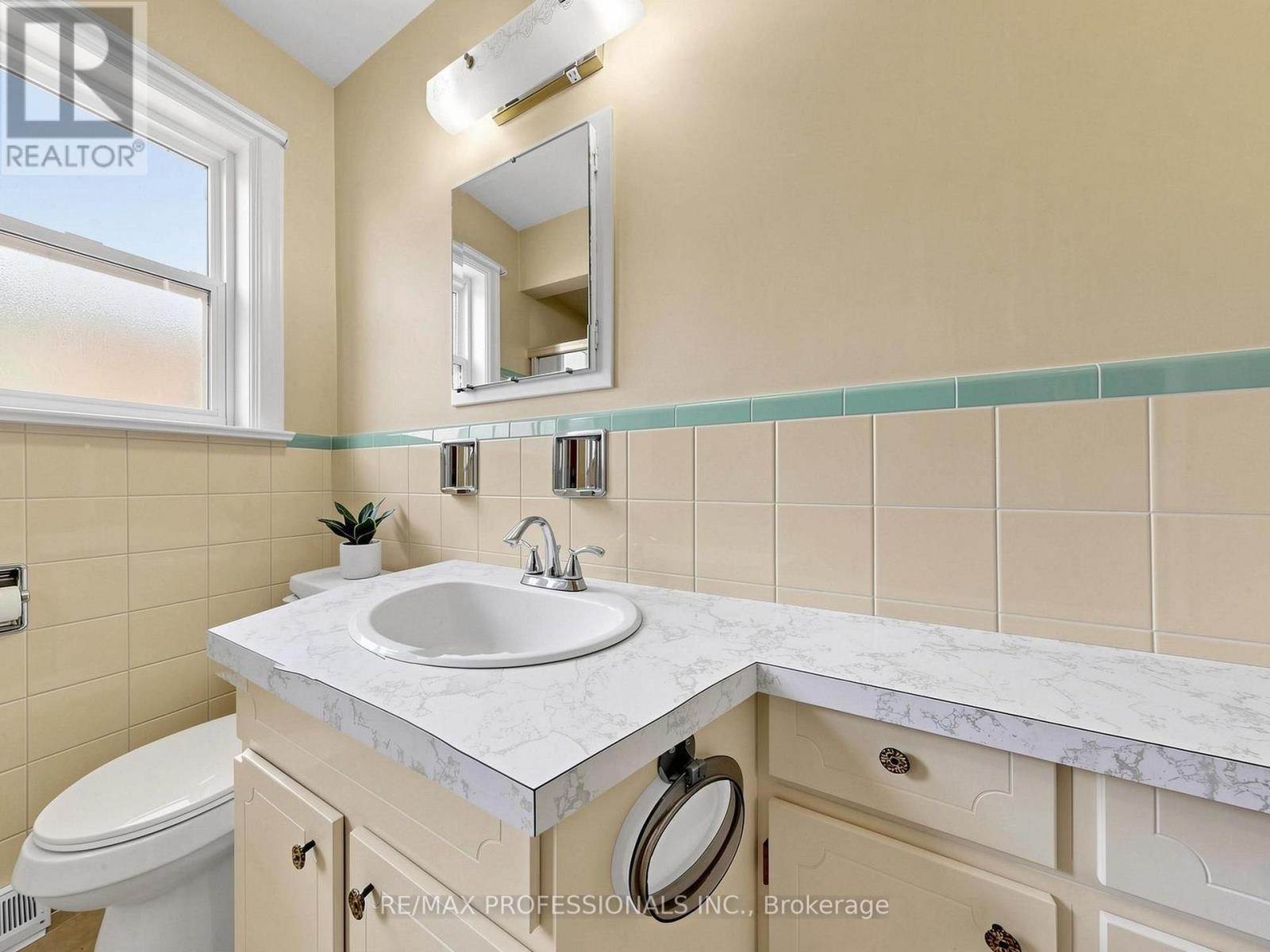 9 DETLING COURT - 13