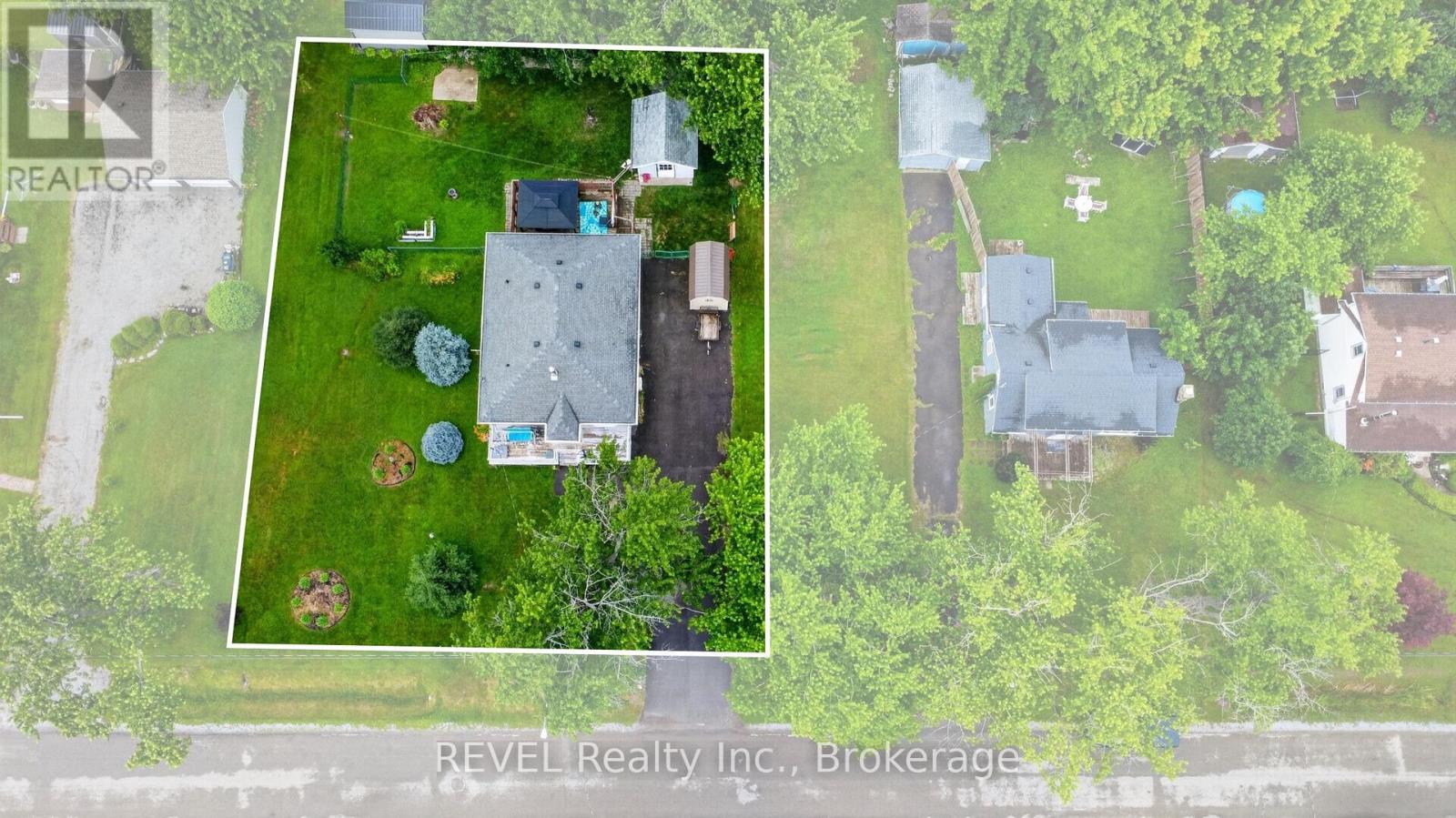 3262 YOUNG AVENUE - 23