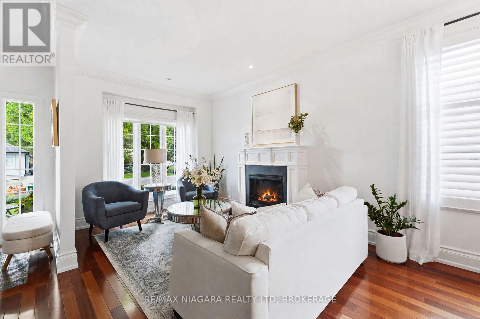 5 GRAHAM AVENUE - 6