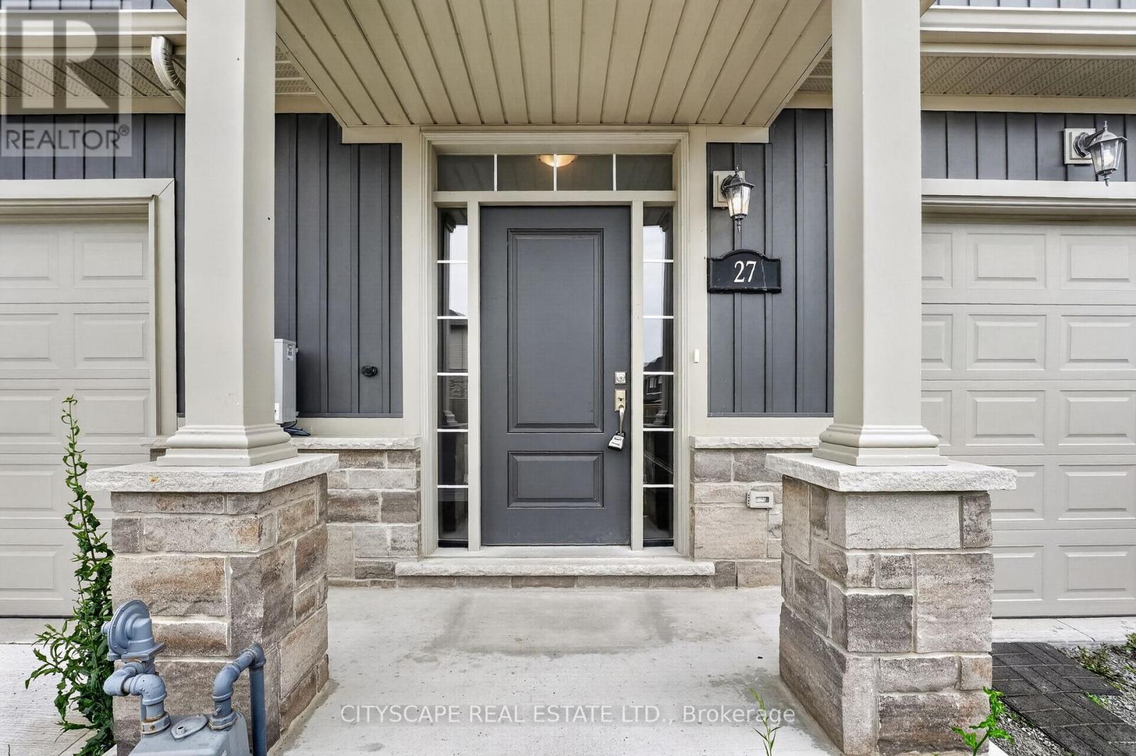 27 LAMB CRESCENT - 3