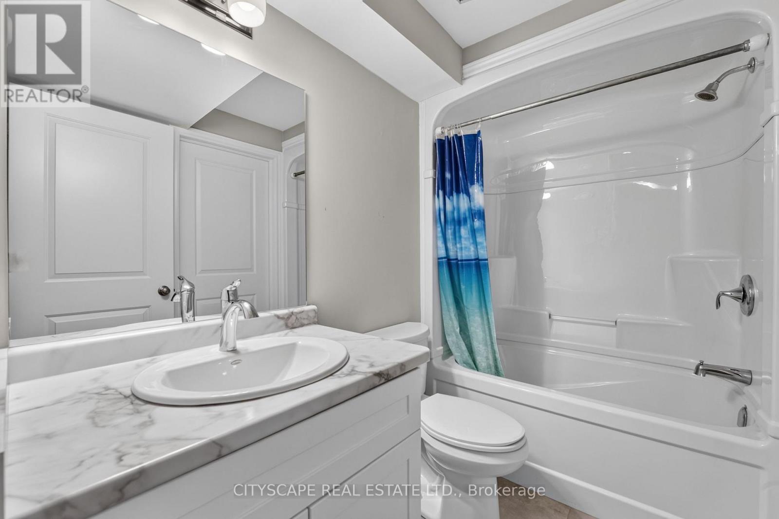27 LAMB CRESCENT - 30