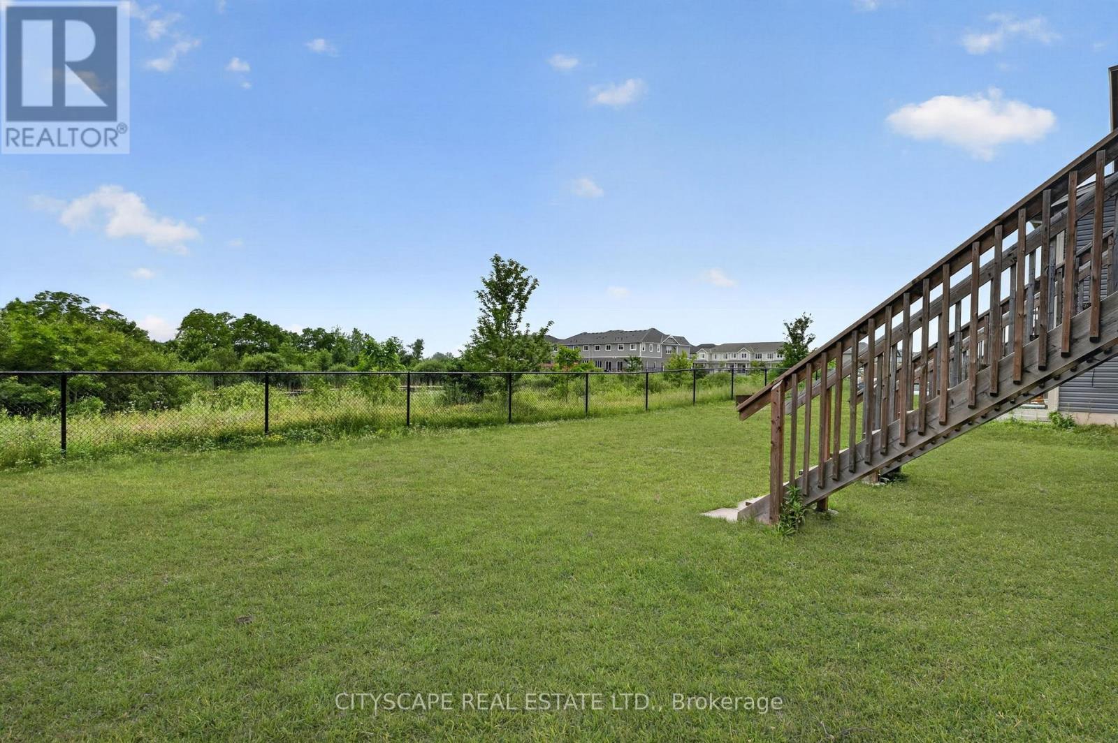 27 LAMB CRESCENT - 5