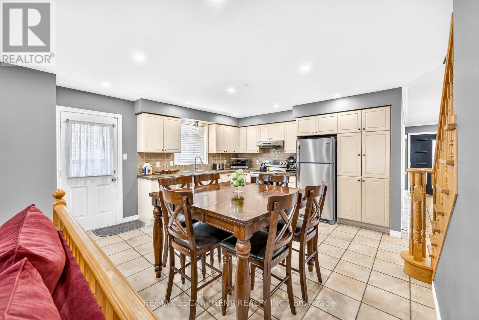 51 CABRIOLET CRESCENT - Image 17
