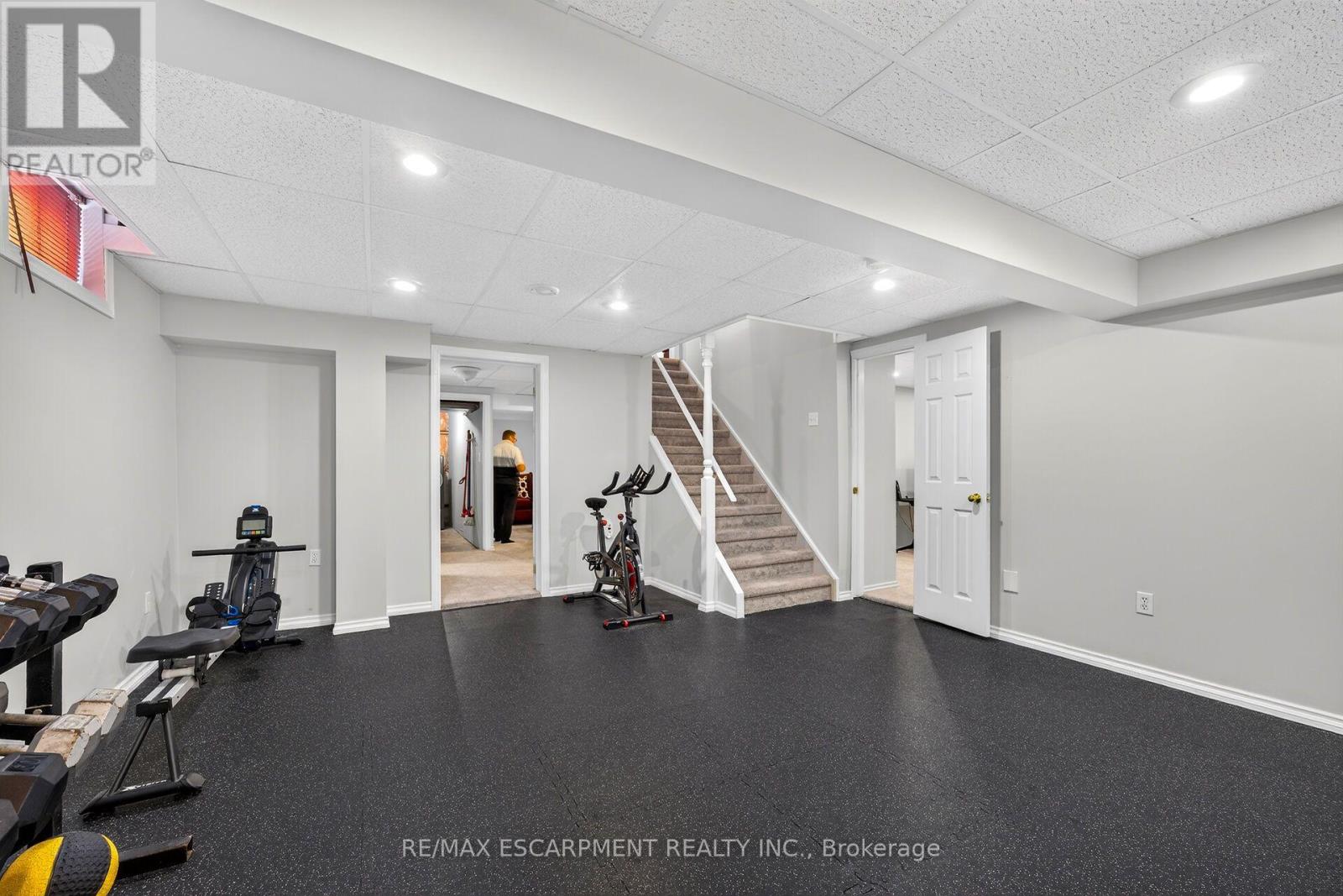 51 CABRIOLET CRESCENT - Image 34