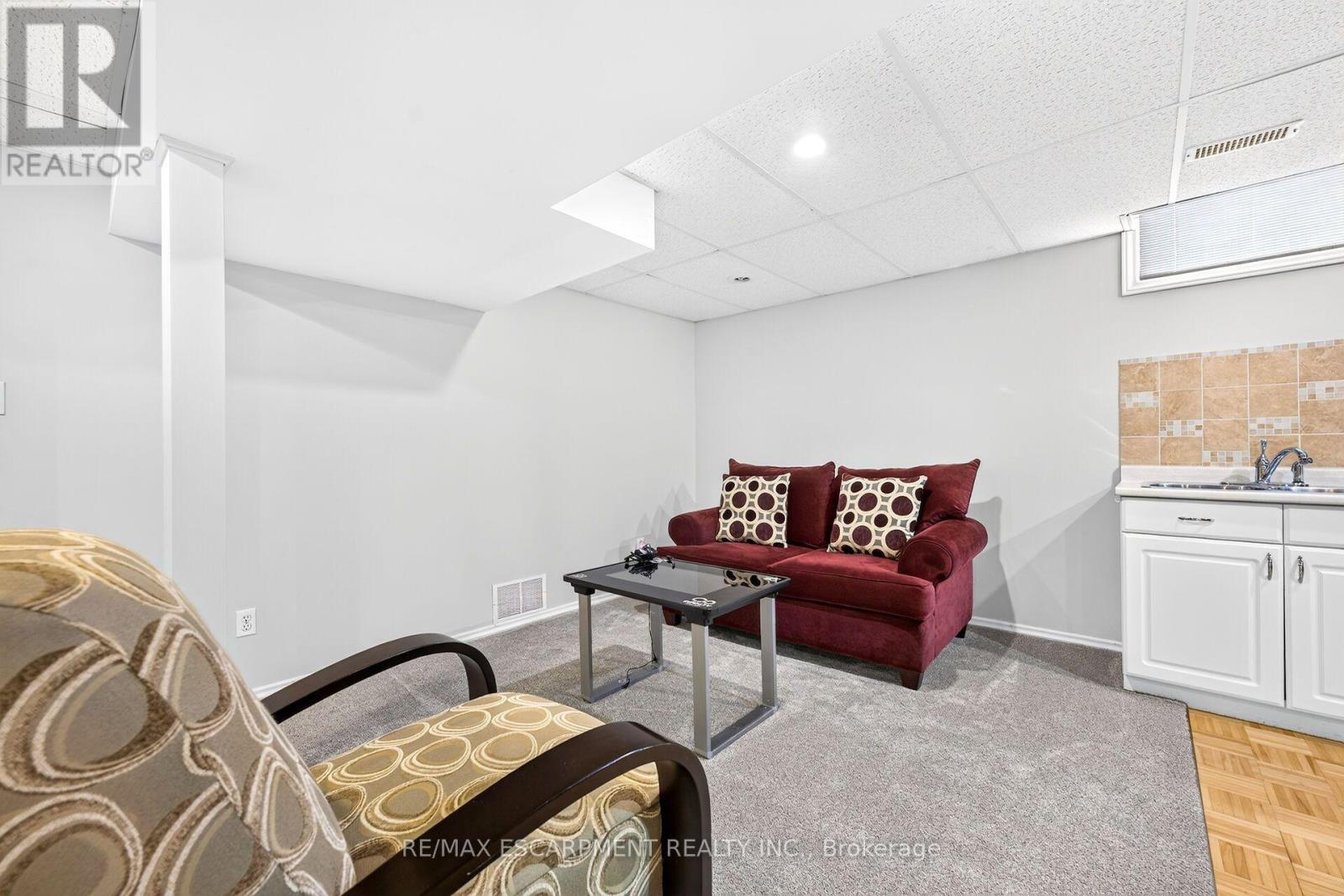 51 CABRIOLET CRESCENT - Image 36