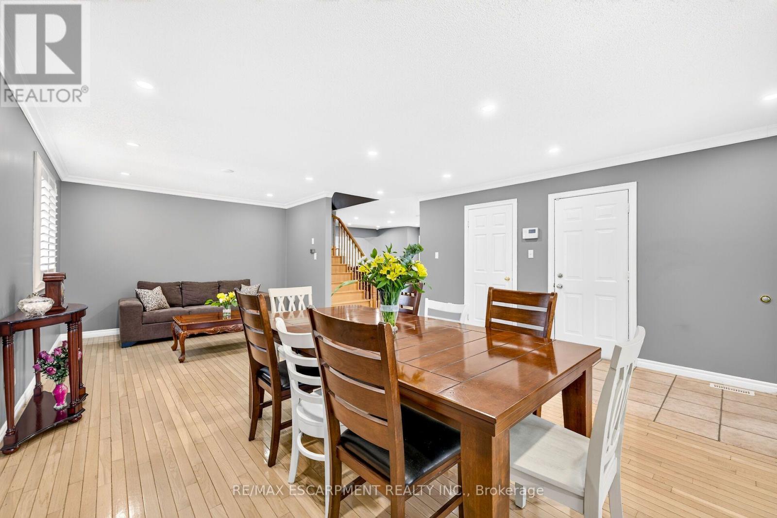 51 CABRIOLET CRESCENT - Image 8