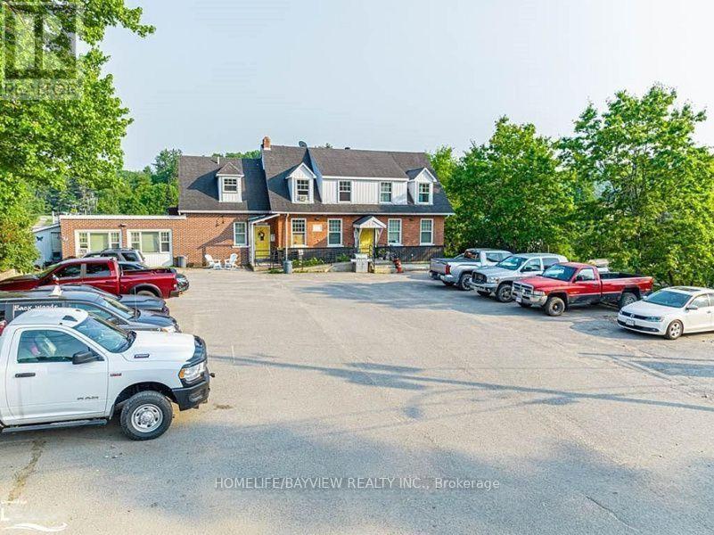 33 FLINT AVENUE - 2