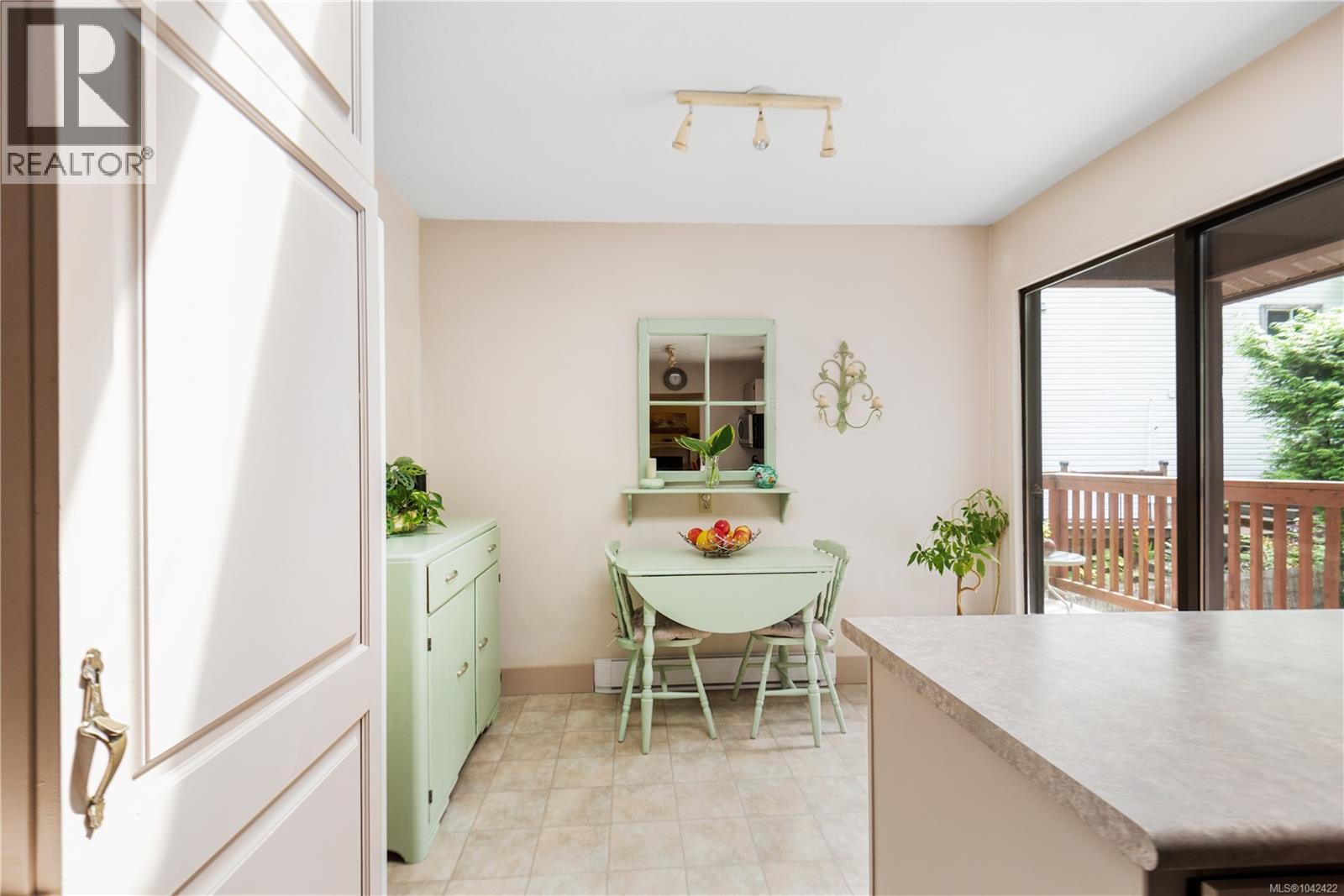 1367 Kingsview Rd - 22