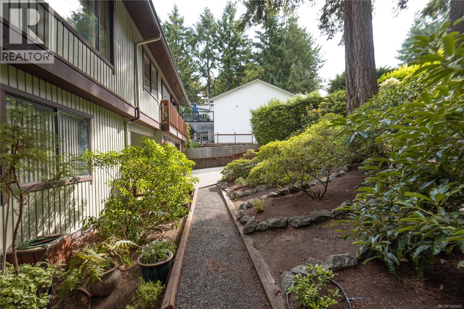 1367 Kingsview Rd - 43