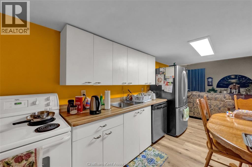 185 Thames STREET - 10