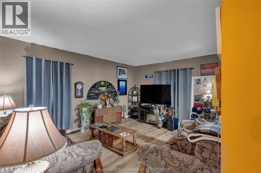 185 Thames STREET - 13