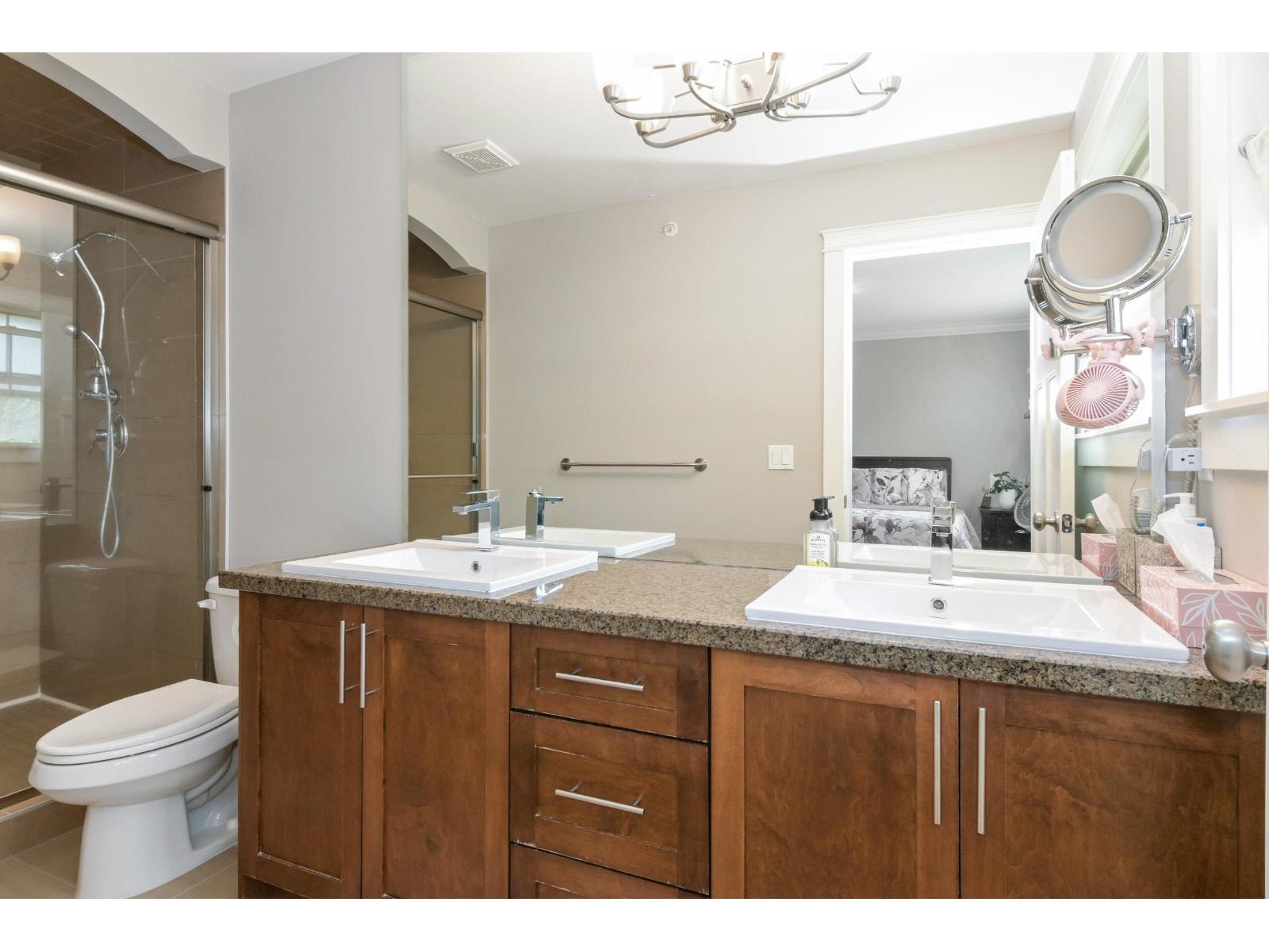 52 22225 50 AVENUE, Langley