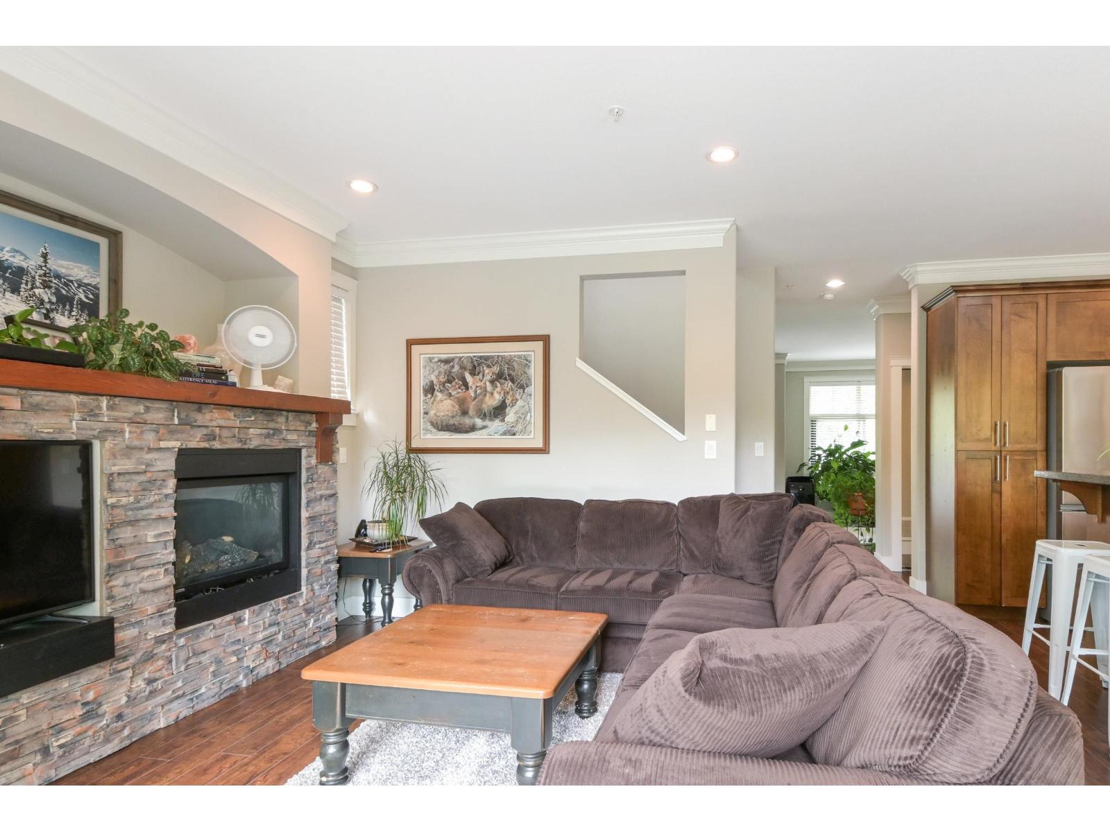 52 22225 50 AVENUE, Langley