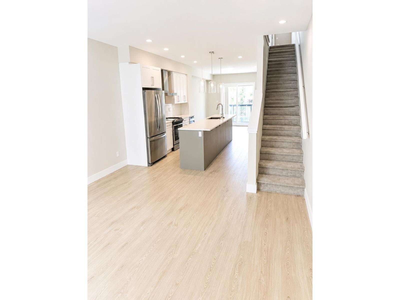 46 20498 82 AVENUE, Langley