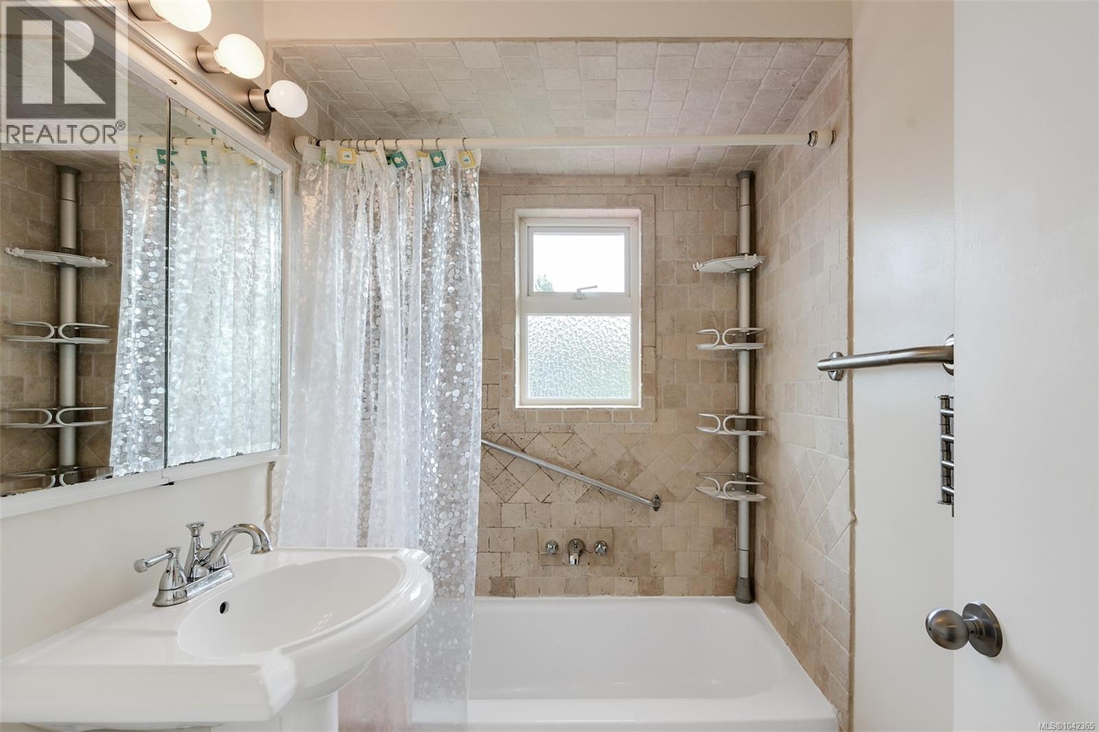 3967 Rainbow St - 24