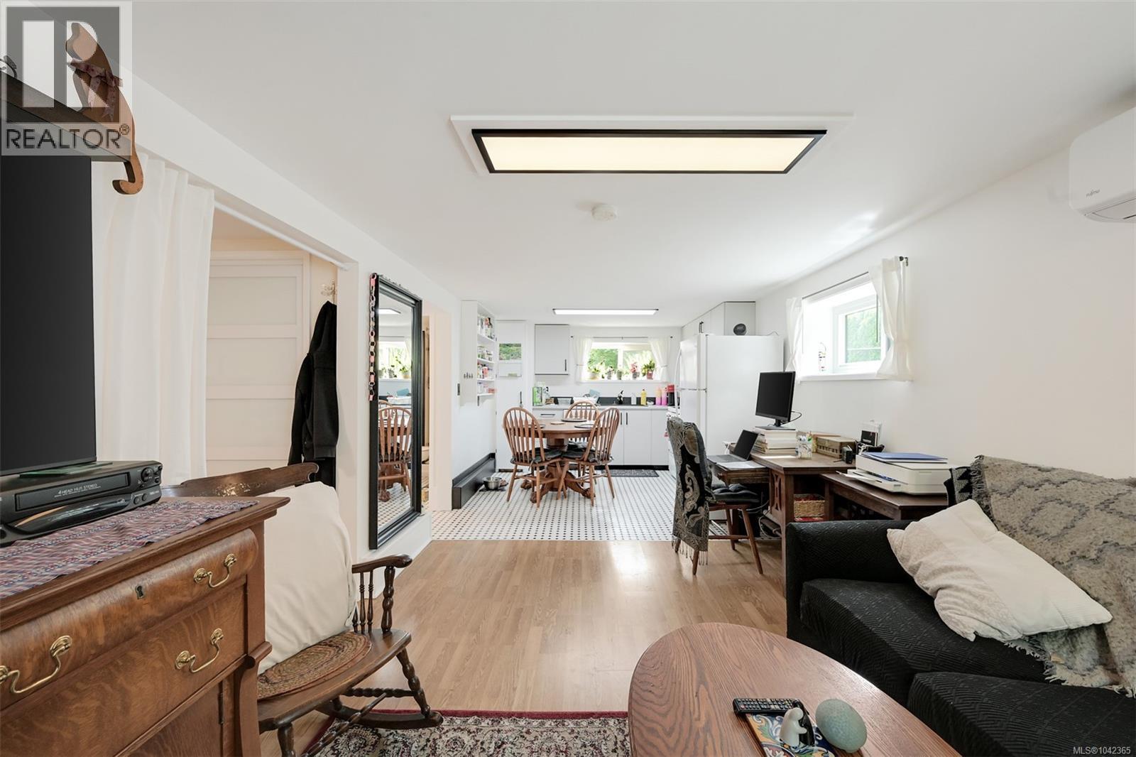3967 Rainbow St - 33