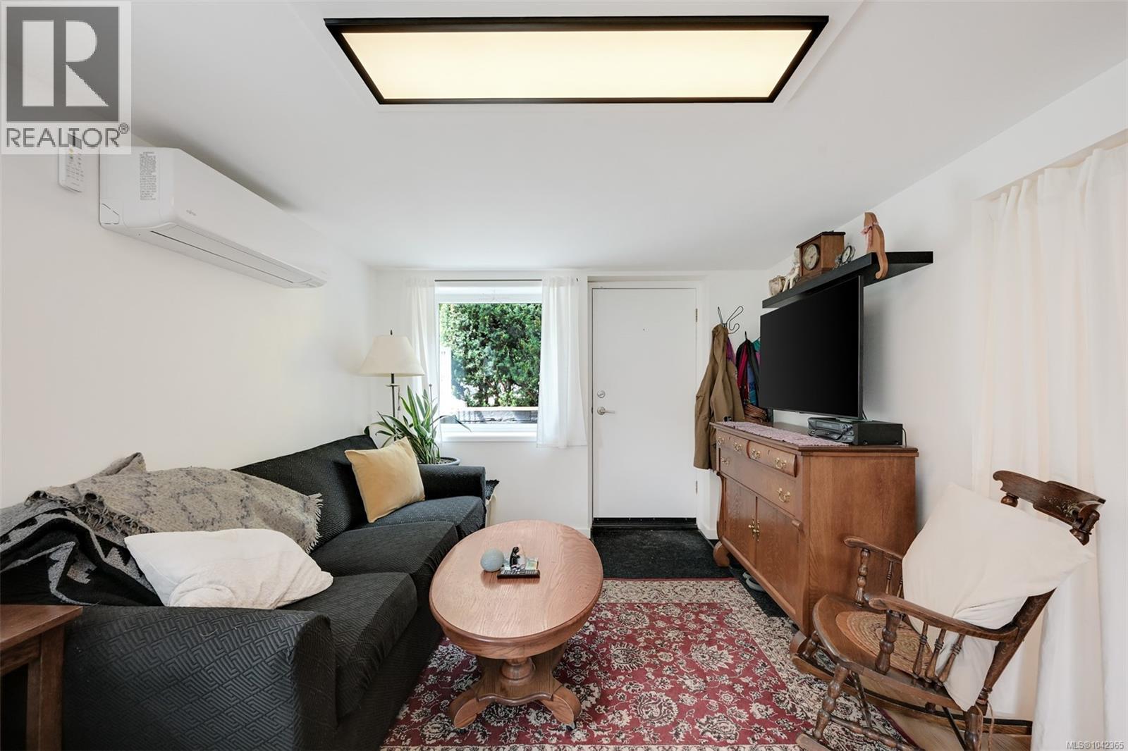 3967 Rainbow St - 35
