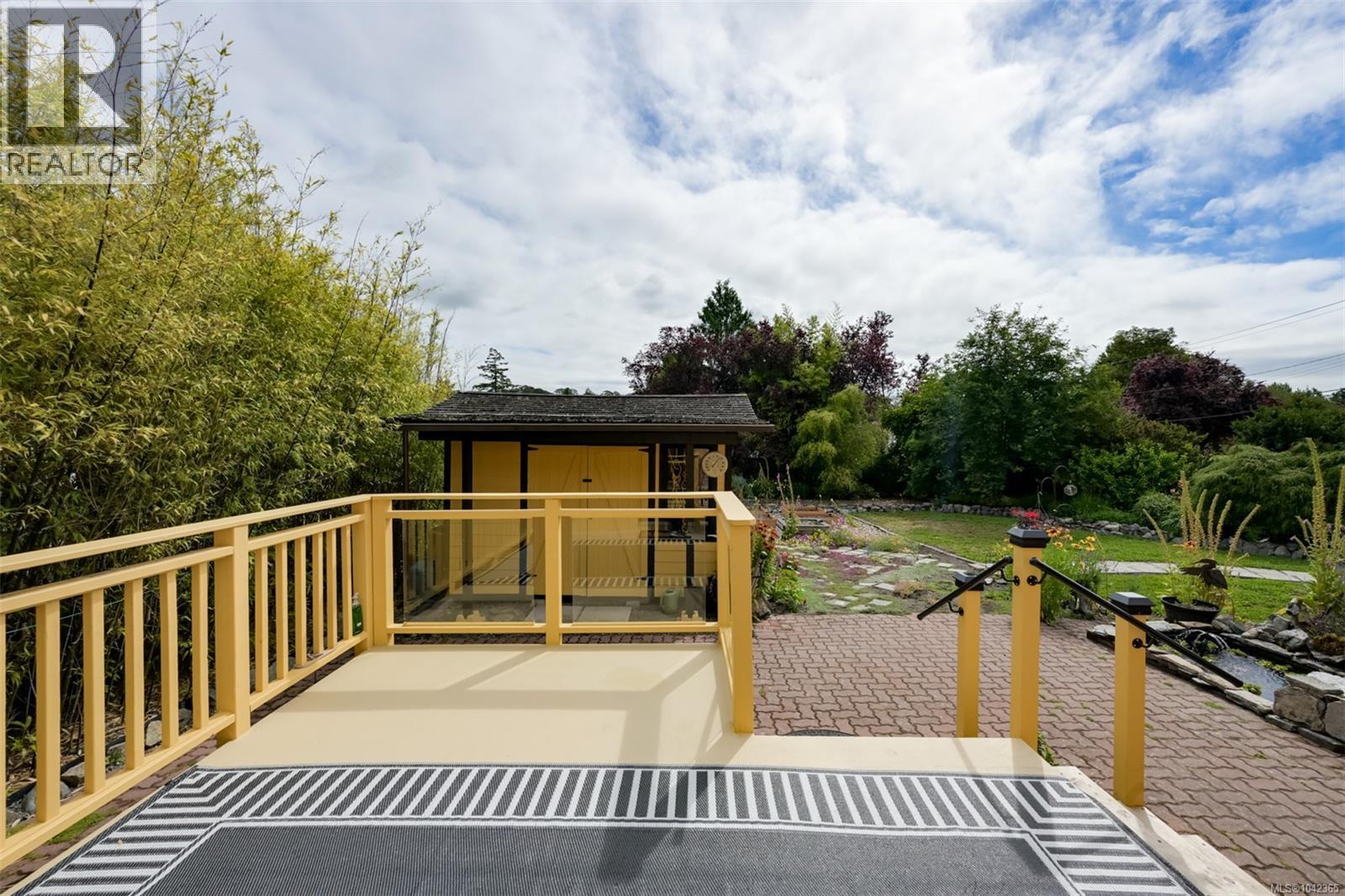 3967 Rainbow St - 45
