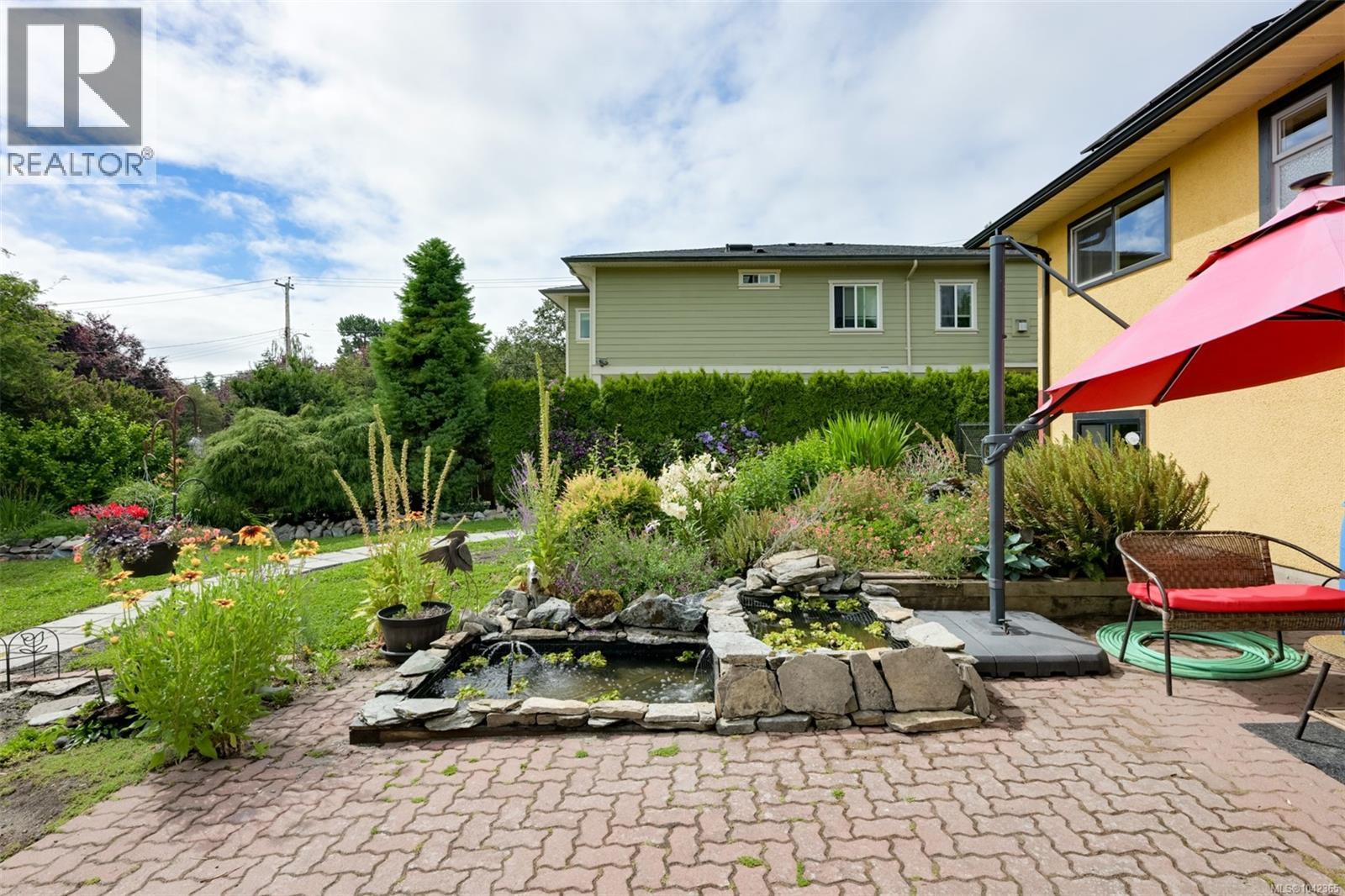 3967 Rainbow St - 49