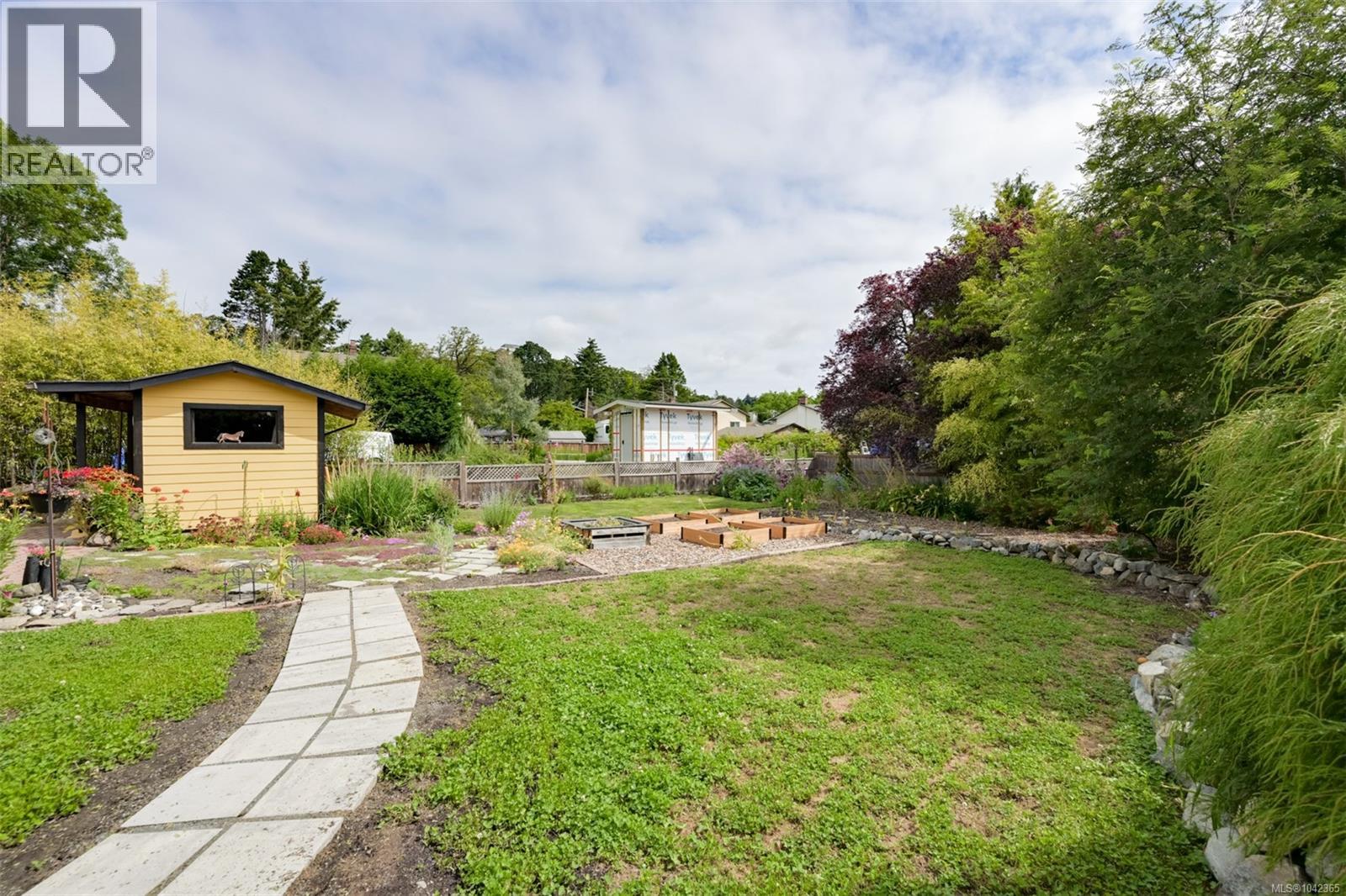 3967 Rainbow St - 55
